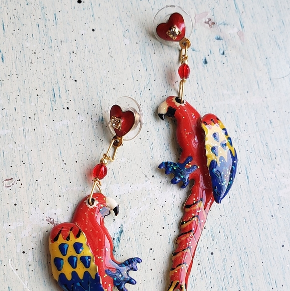 Lunch at the Ritz earrings - Picture 4 of 4